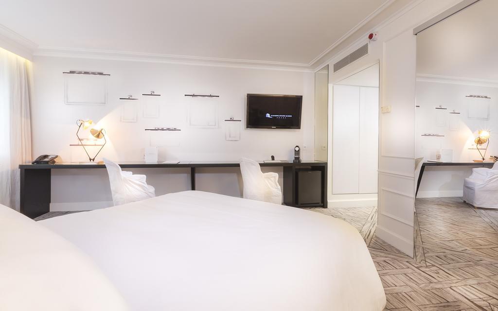 La Maison Champs Elysees Paris Exterior photo